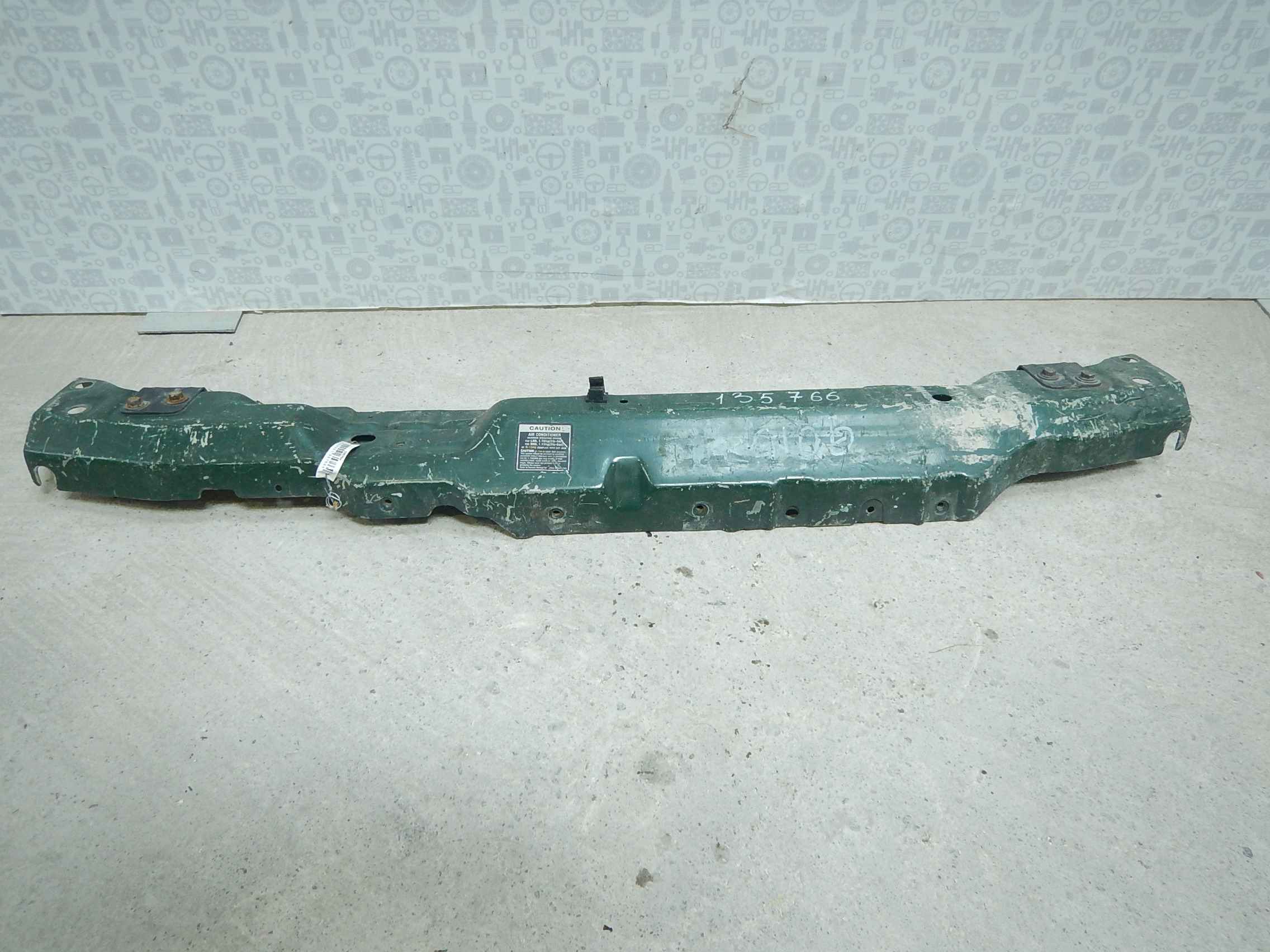 Рамка капота Kia Carnival (Sedona) 1 (UP/GQ) (1998-2006)